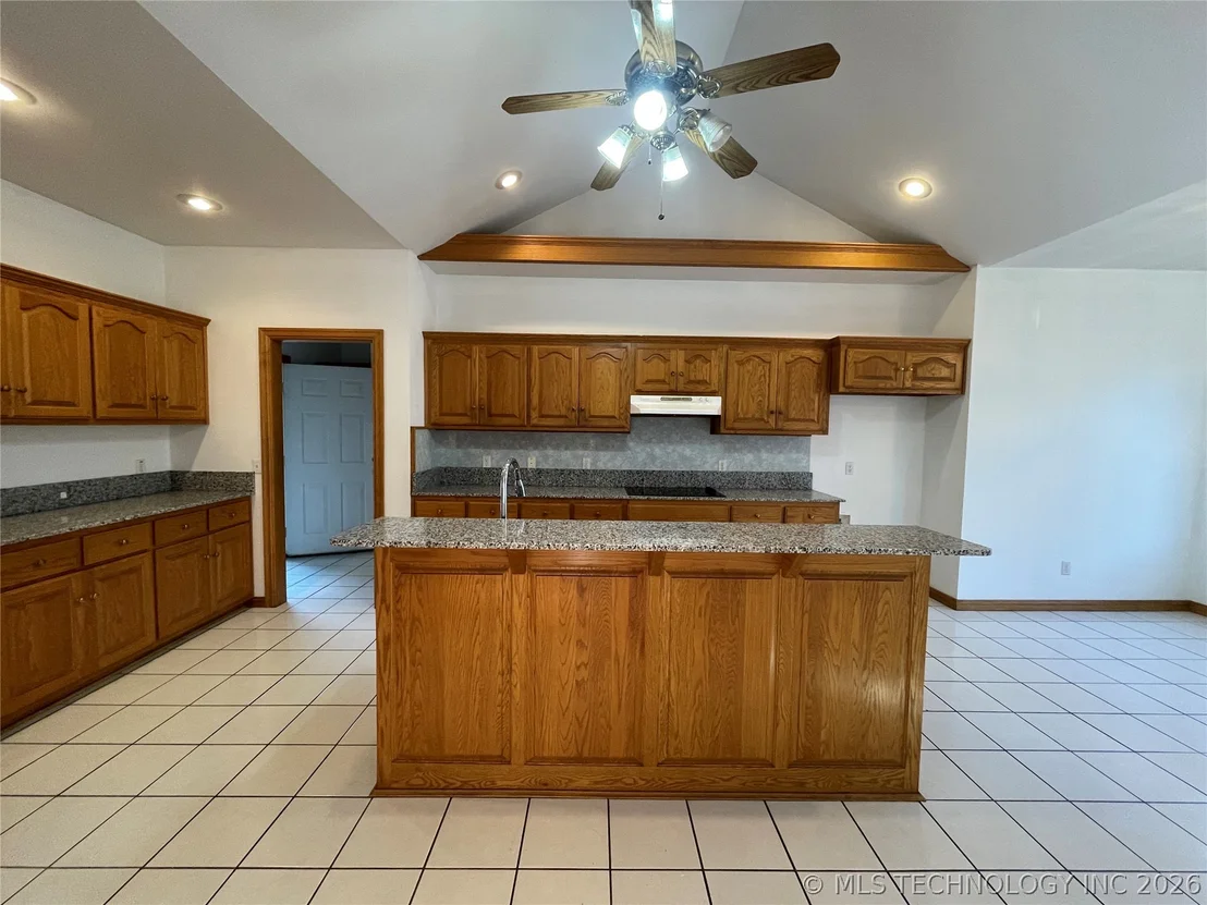 Photo of 3700 Shefield