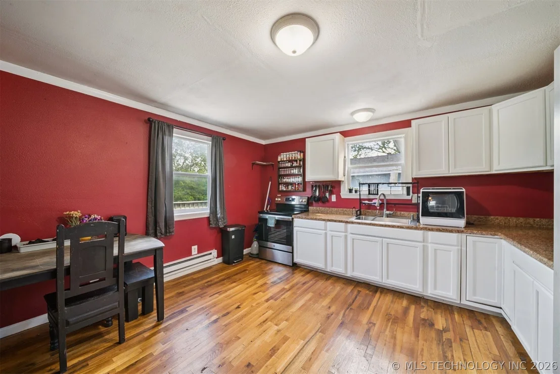 Photo of 237 N Chase Street