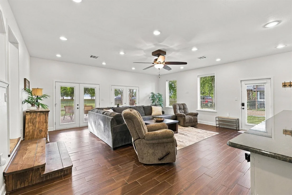 Photo of 2828 Riverview Road