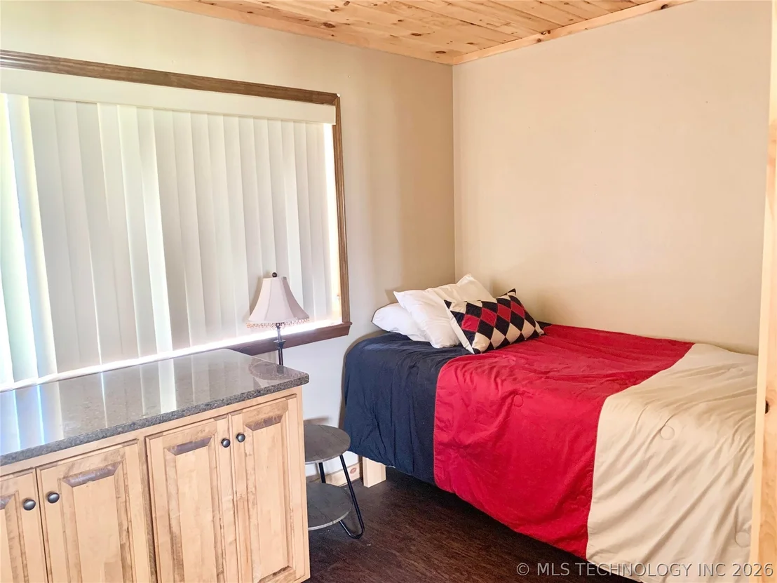 Photo of 113 N Sam Boulevard