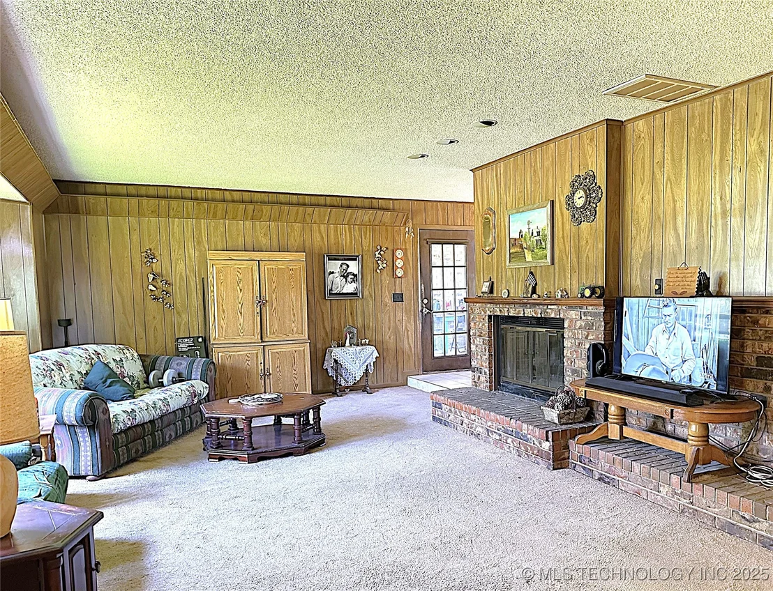 Photo of 511 Stolfa Street SE