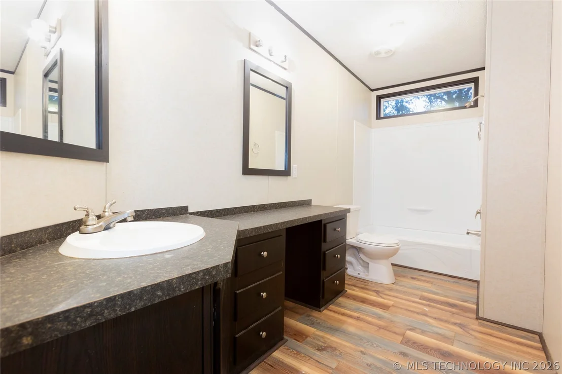 Photo of 1487 Buds Point Road