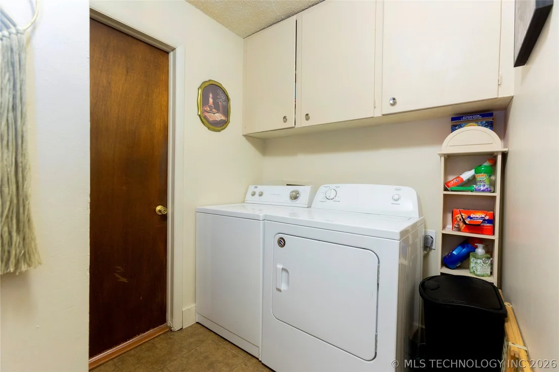 Photo of 105 W Mockingbird Lane