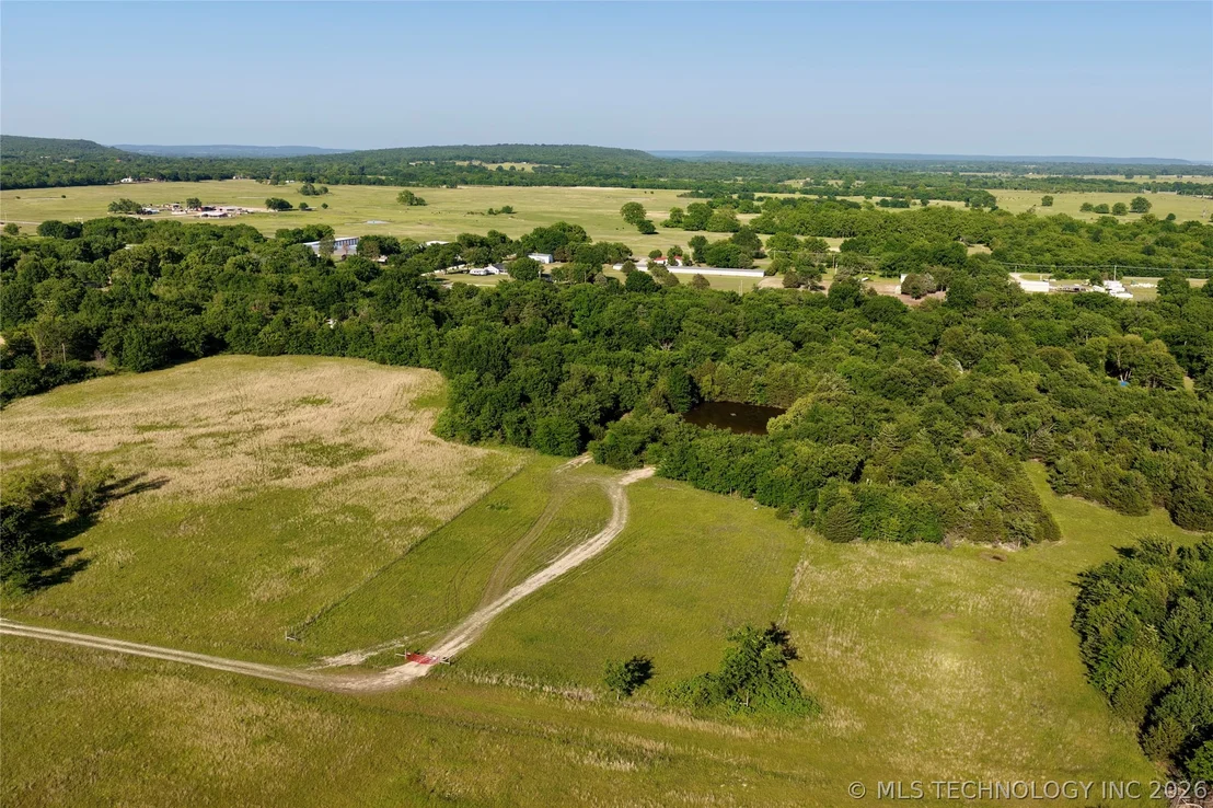 Photo of 421682 E 1154 Road