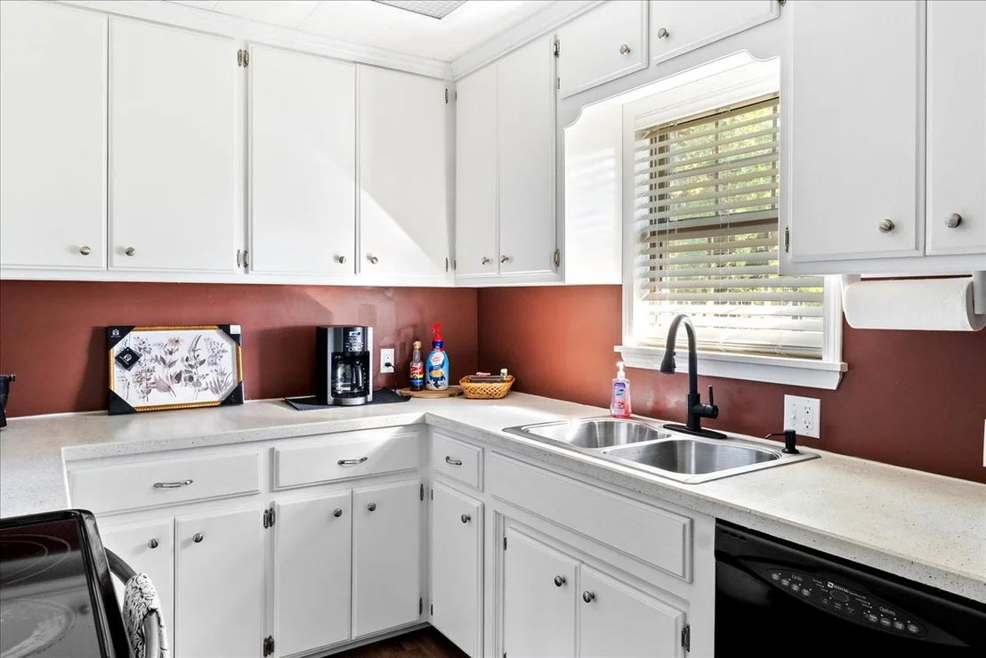 Photo of 1614 Sherwood Road