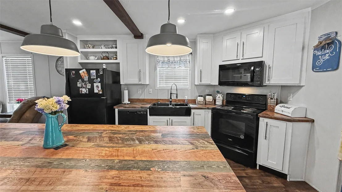Photo of 10112 Sandstone Road