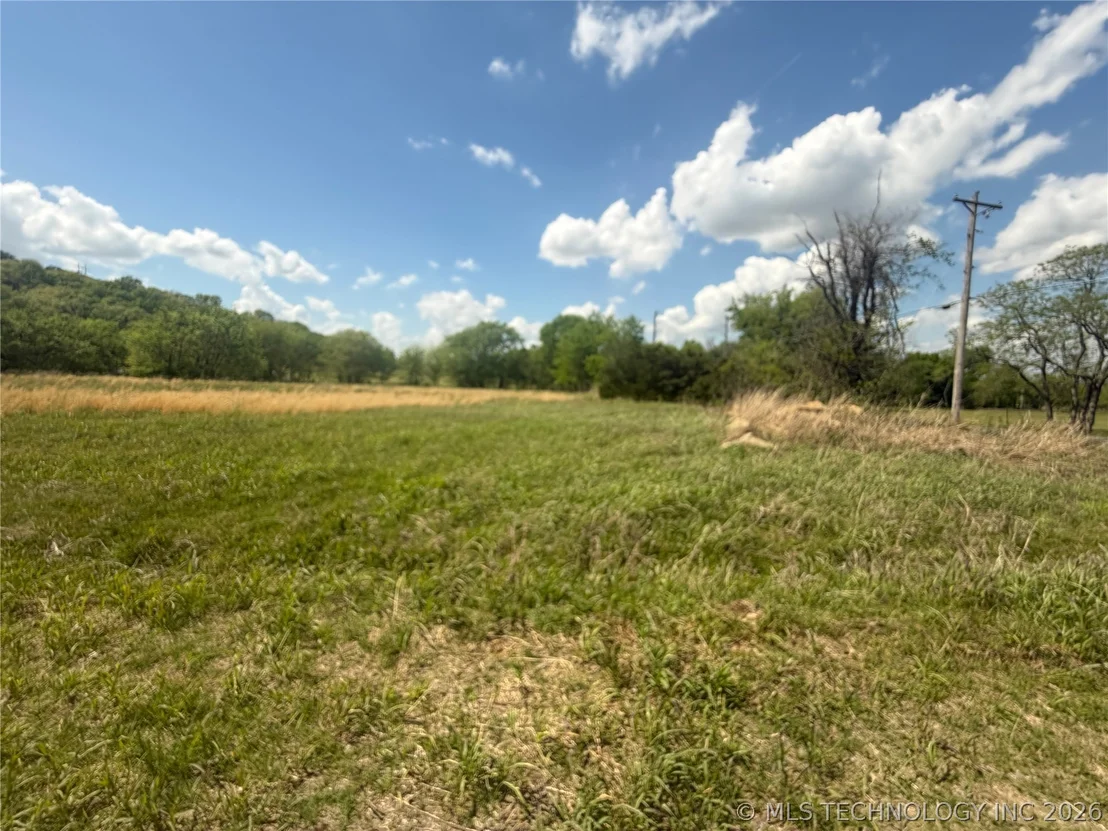 Photo of 401 S Thunder Road