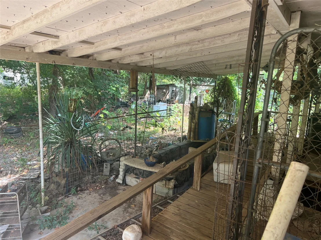 Photo of 494 Red Feather Road