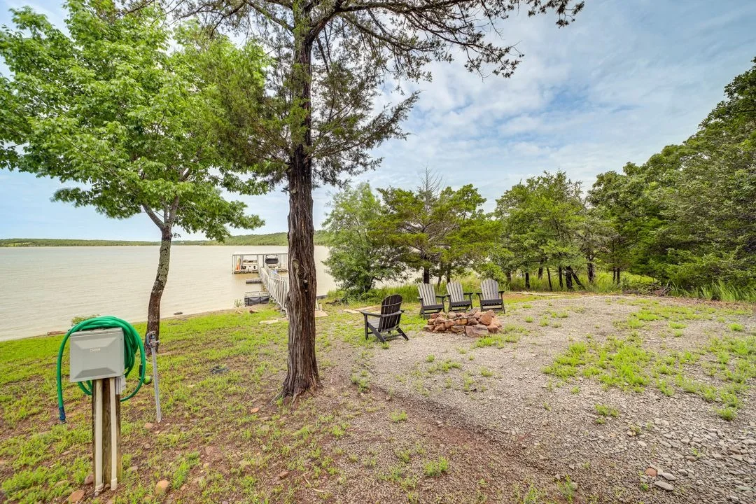 Photo of 1656 McNally Road