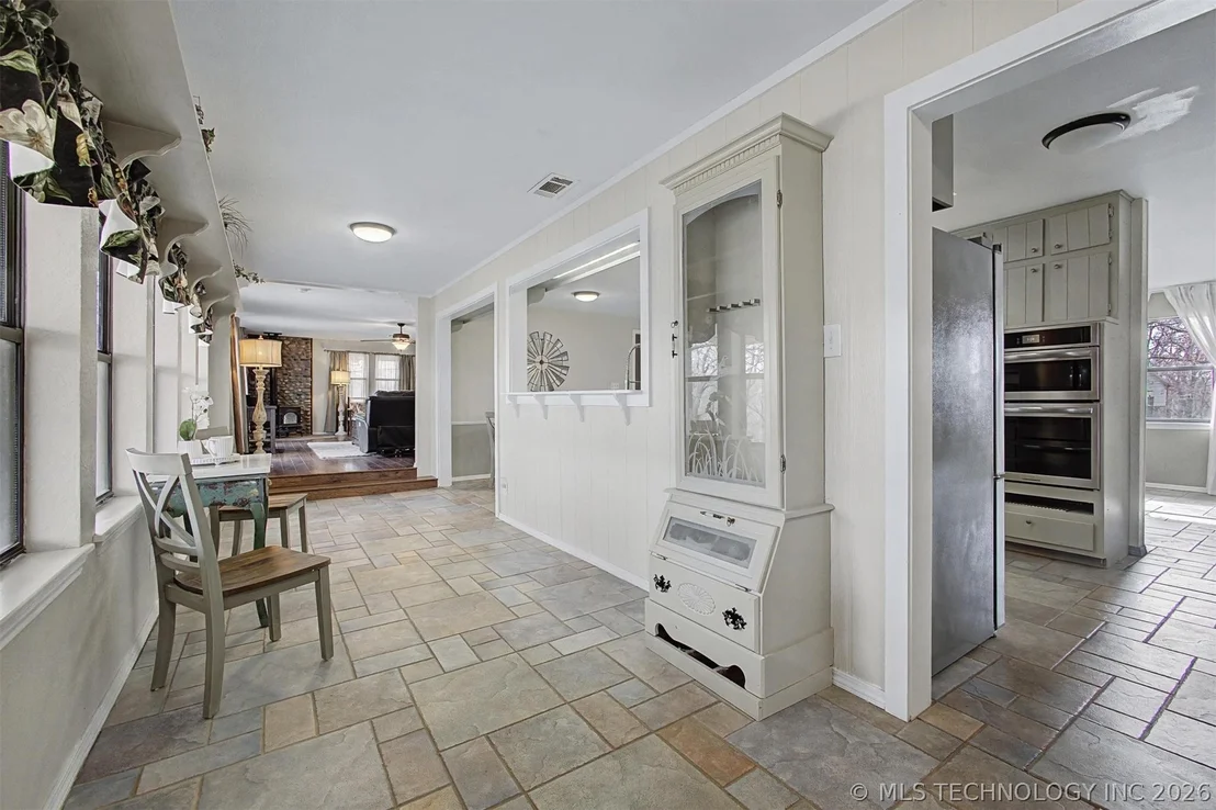 Photo of 5328 Monroe Road