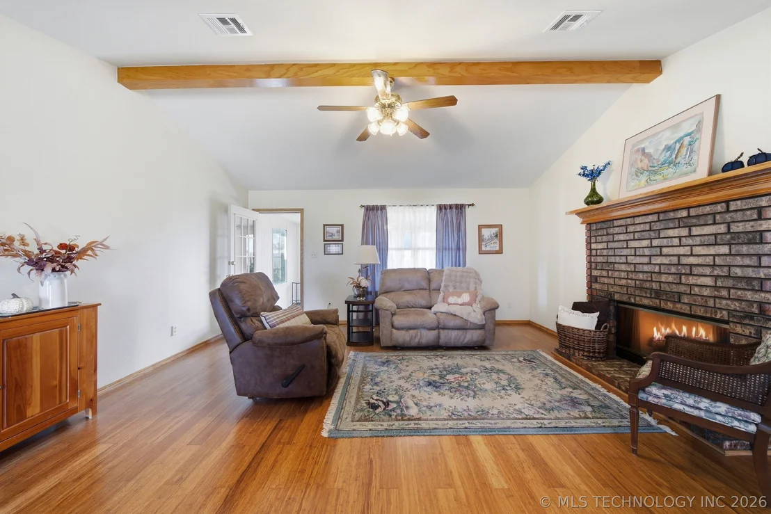 Photo of 2301 Piney Point Avenue