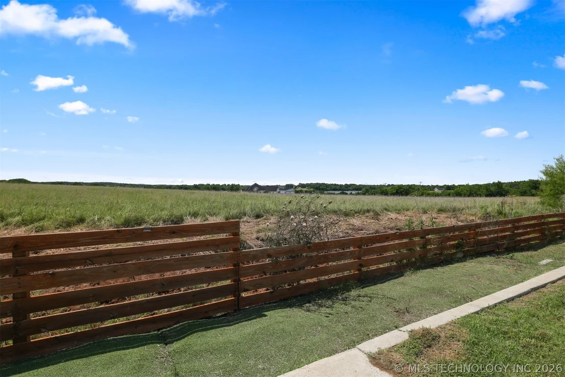 Photo of 571 Lake Meadow Loop