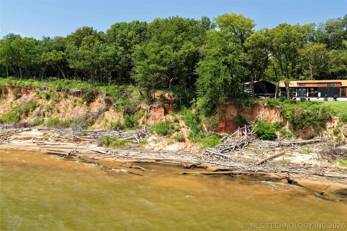 Photo of 121313 S 4156 Road