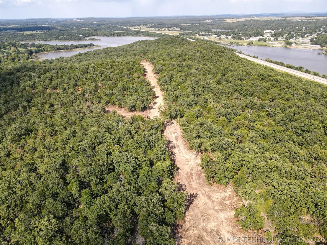 Photo of 933 Higgins Road