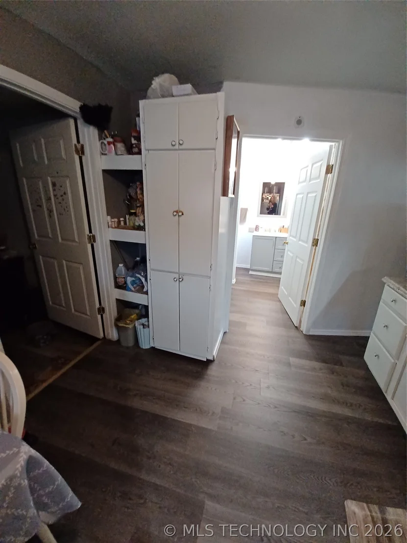 Photo of 416747 Delaware Drive