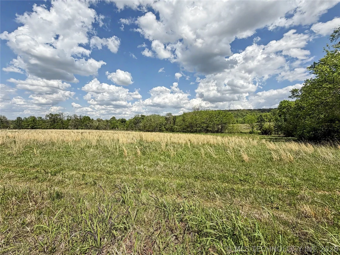 Photo of 414 S Thunder Road