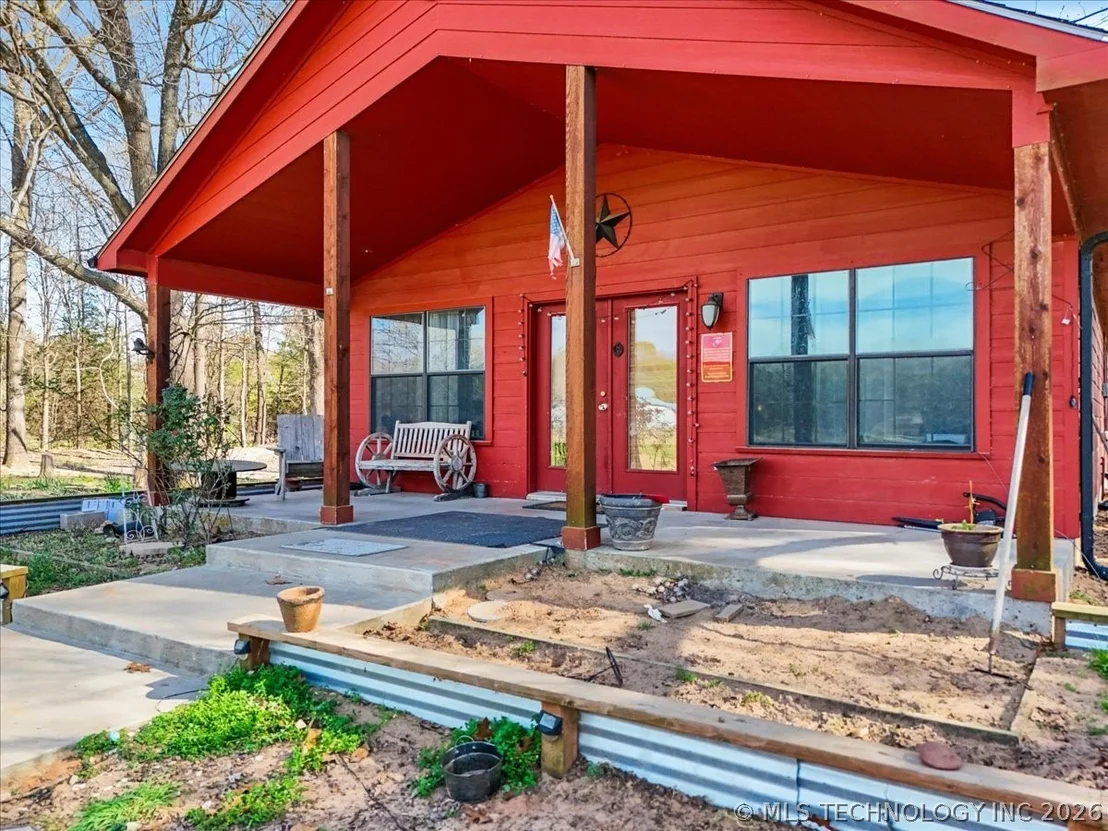 Photo of 2576 Winnett Road