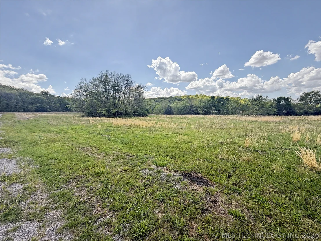 Photo of 428 S Thunder Road