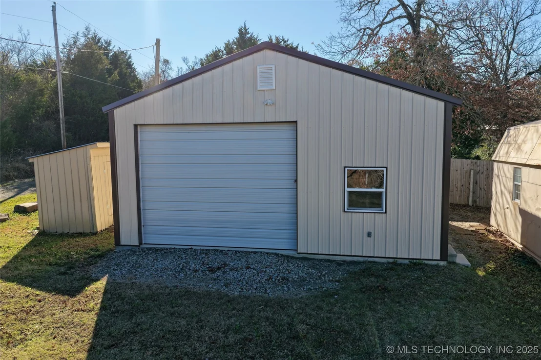 Photo of 233 Betty Road
