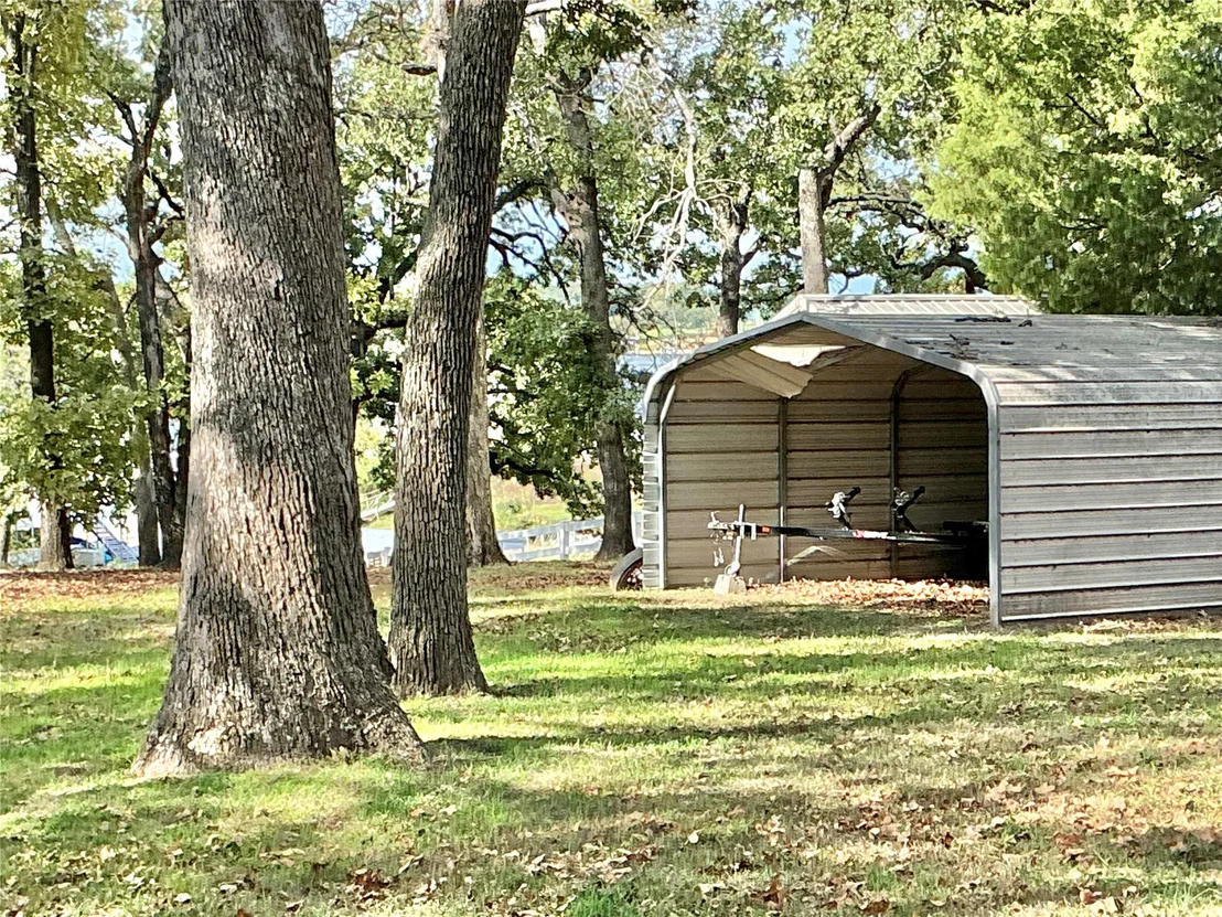 Photo of 493 N Sand Point Road