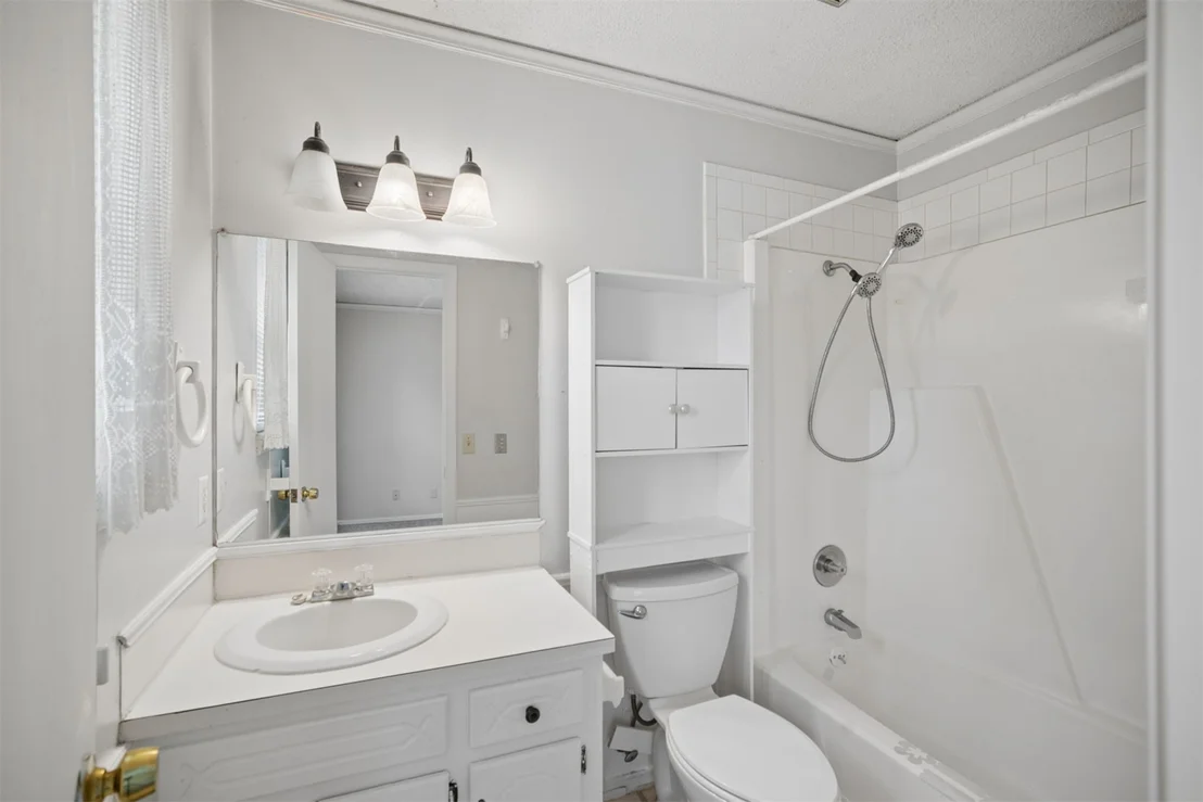 Photo of 903 Holmes