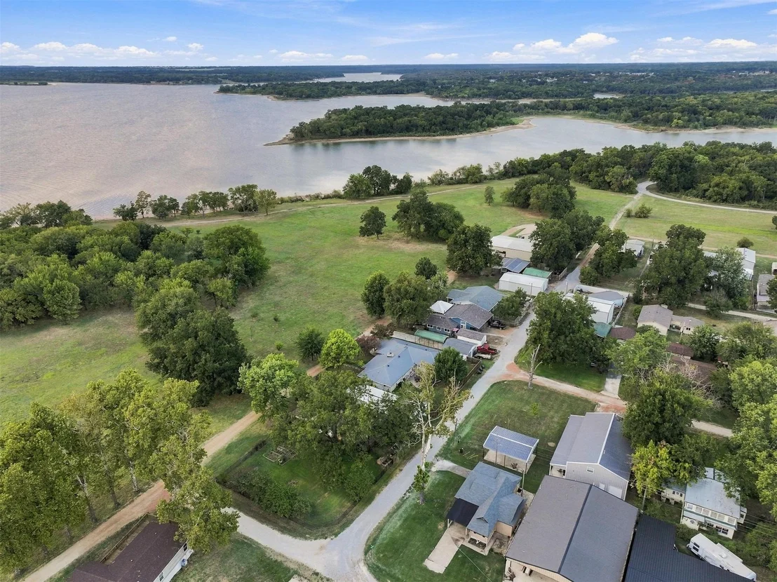 Photo of 2828 Riverview Road