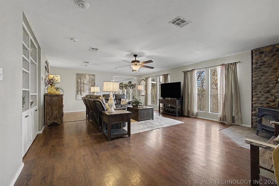 Photo of 5328 Monroe Road