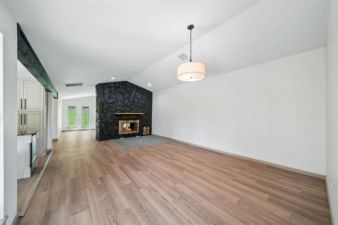 Photo of 31475 Dunegan Road