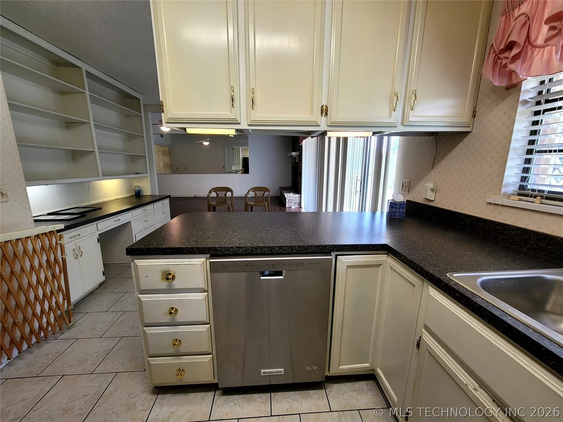 Photo of 112 Meadowlark Road