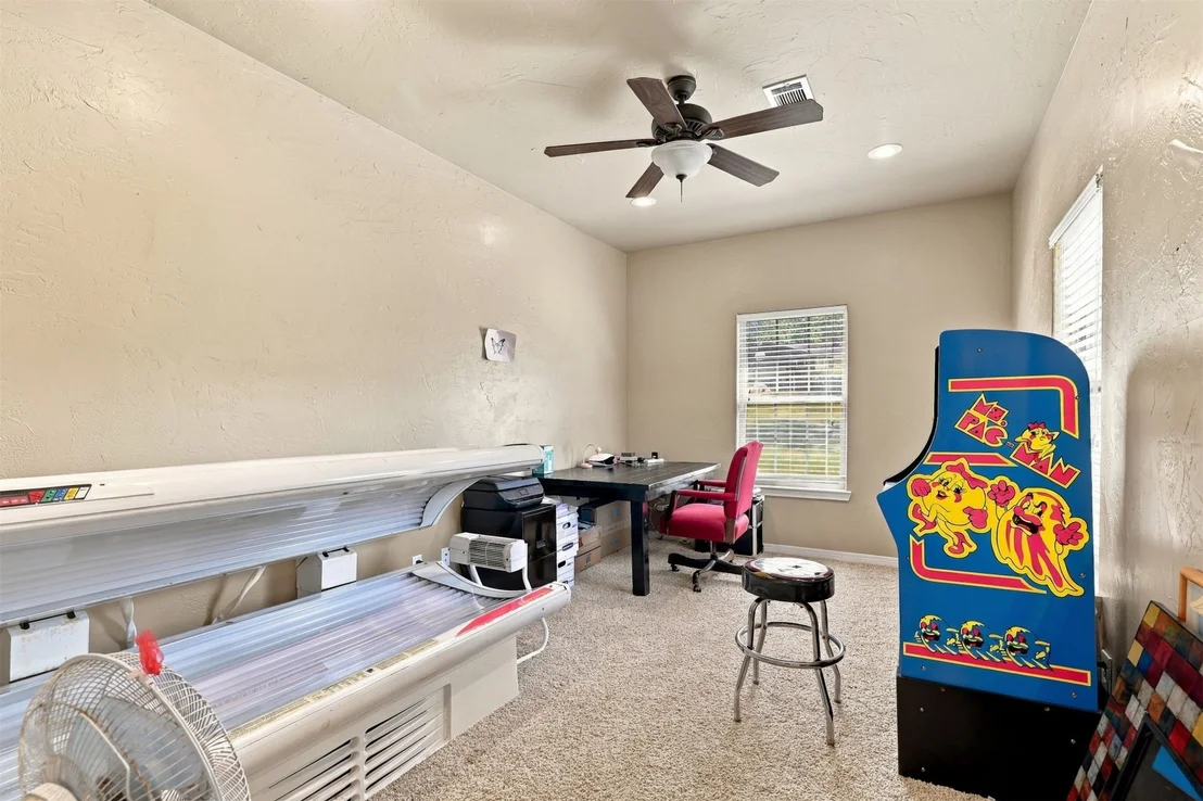 Photo of 2355 Bryan