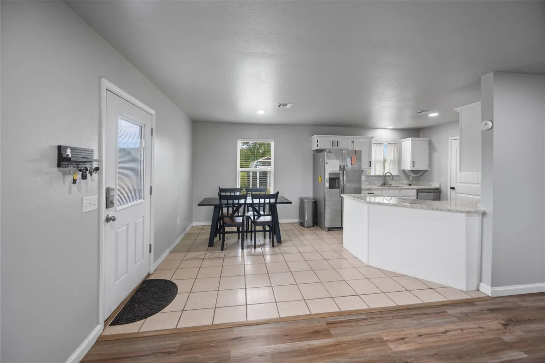 Photo of 4420 W 580