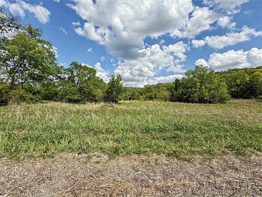 Photo of 414 S Thunder Road