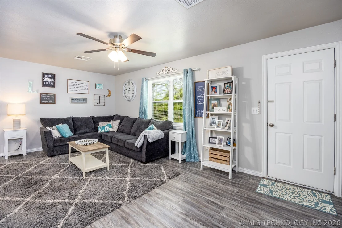 Photo of 647 Sawmill Road