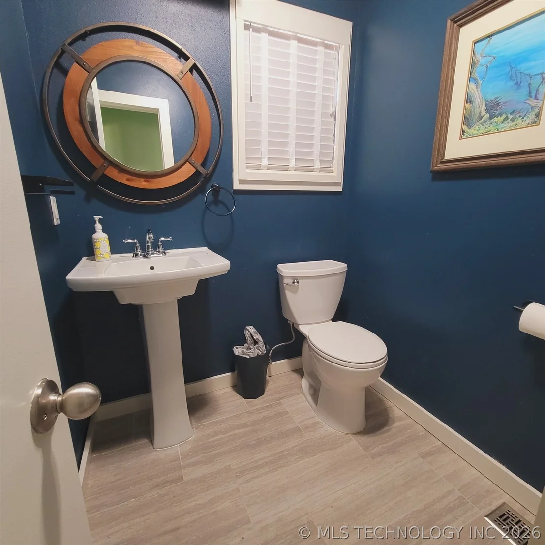 Photo of 105 Lakeview Drive