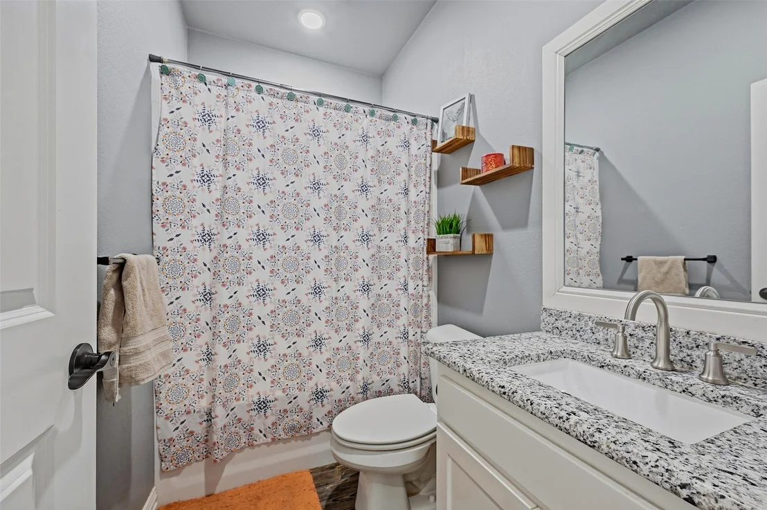 Photo of 140 Oak Lane