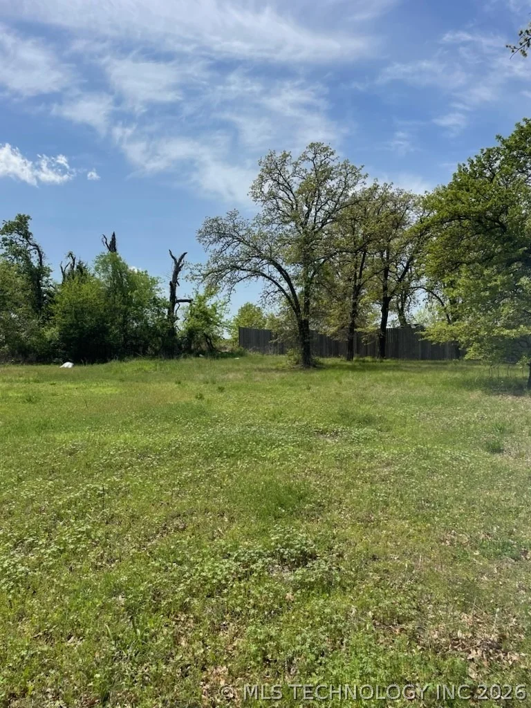 Photo of 4509 Midway