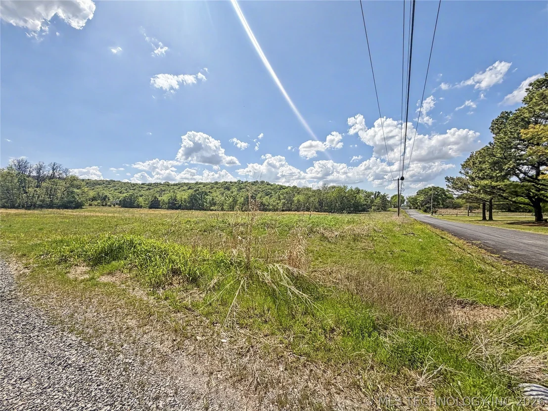 Photo of 428 S Thunder Road
