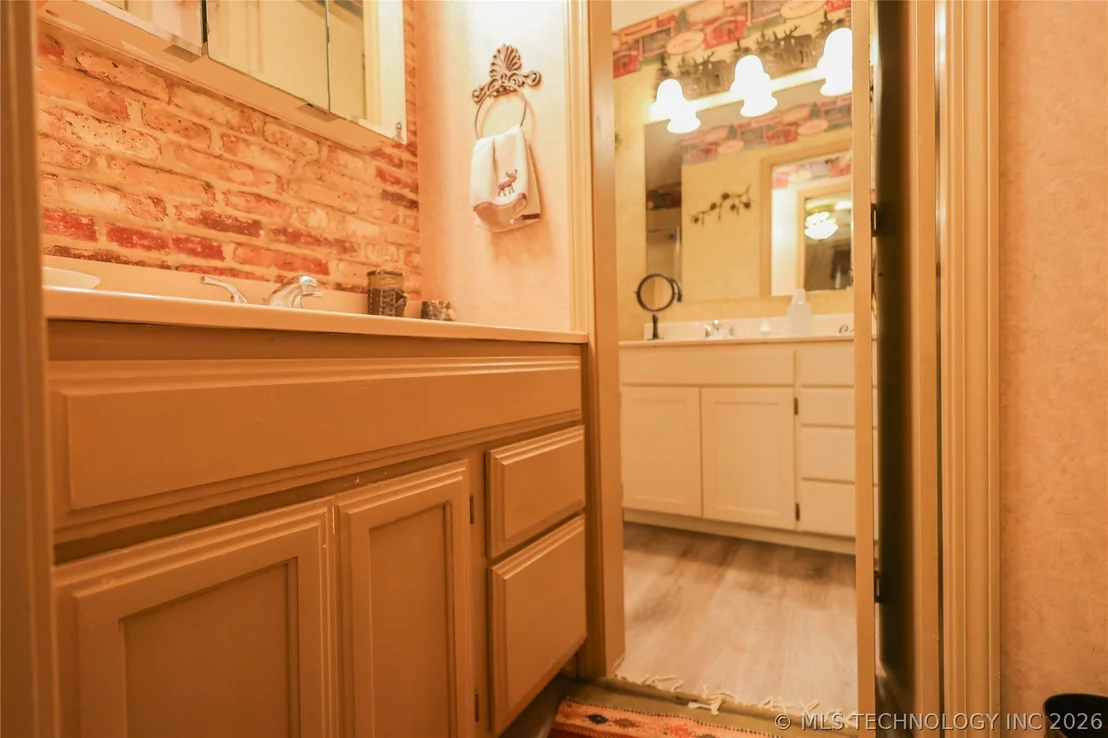 Photo of 445490 Indian Road