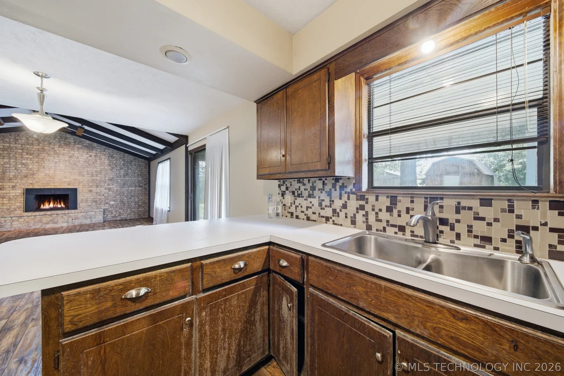 Photo of 902 Cardinal Lane