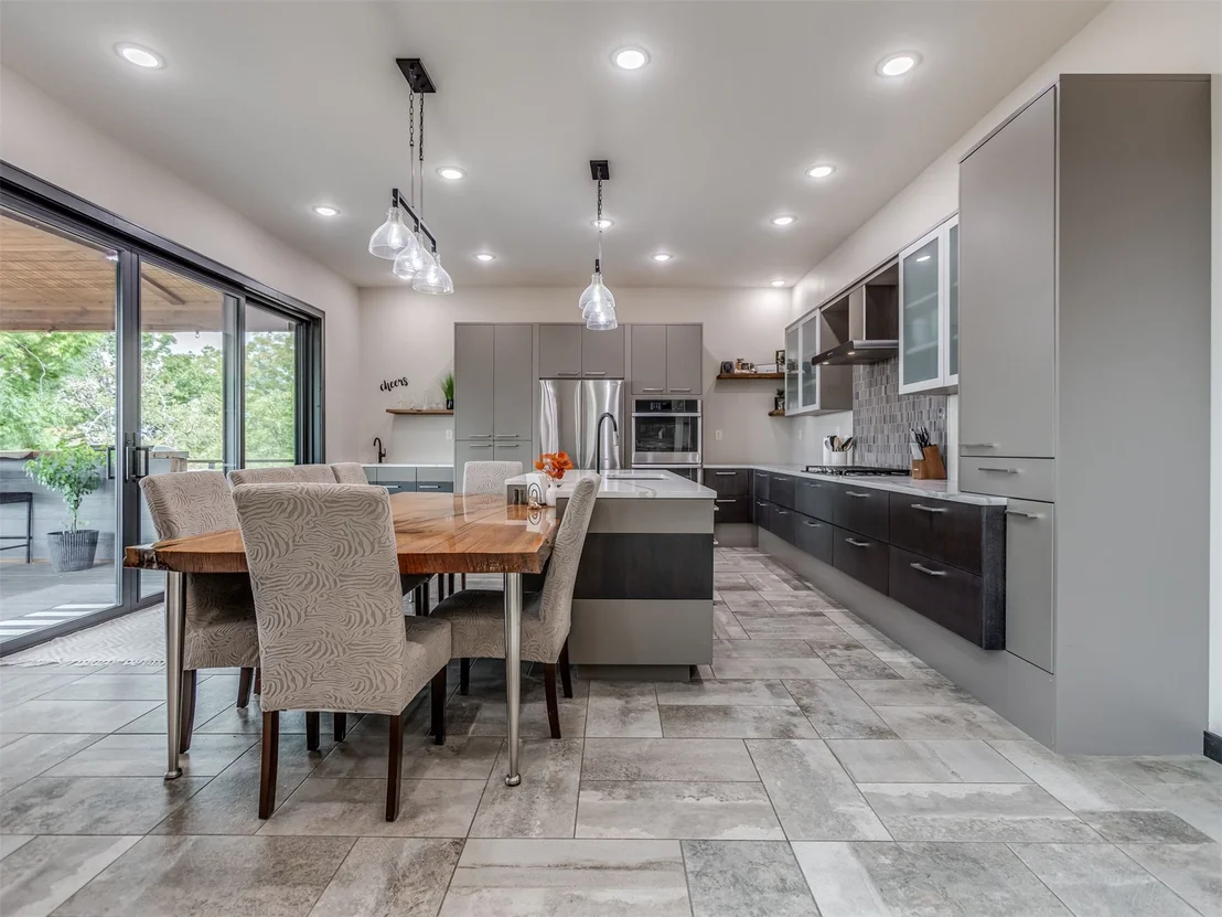 Photo of 1073 Hidden Ridge Road