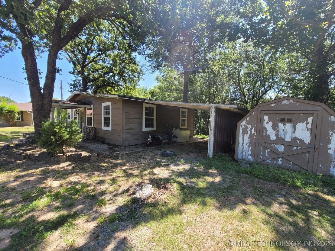 Photo of 395 Bower Road