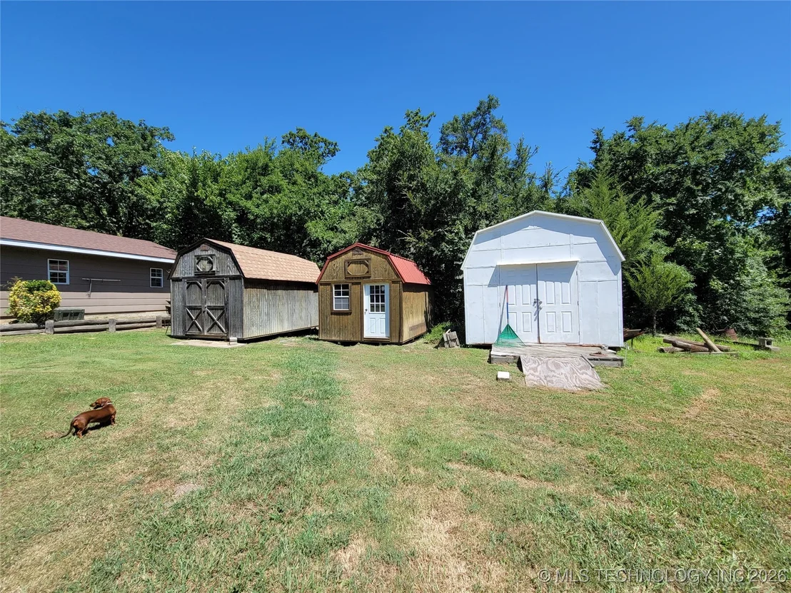 Photo of 395 Bower Road