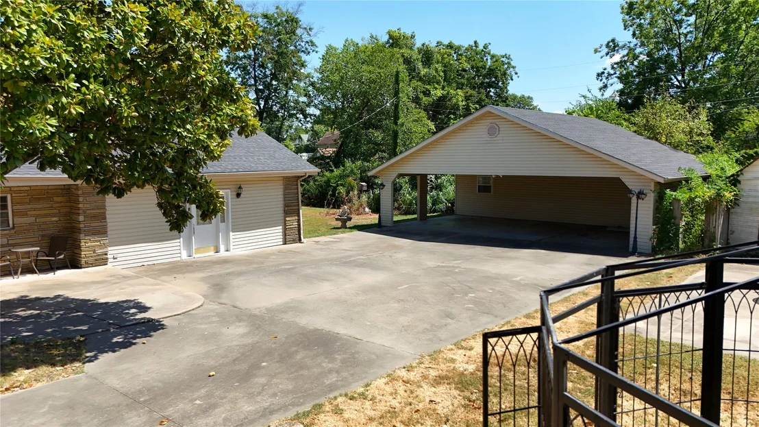 Photo of 509 Sunset Strip