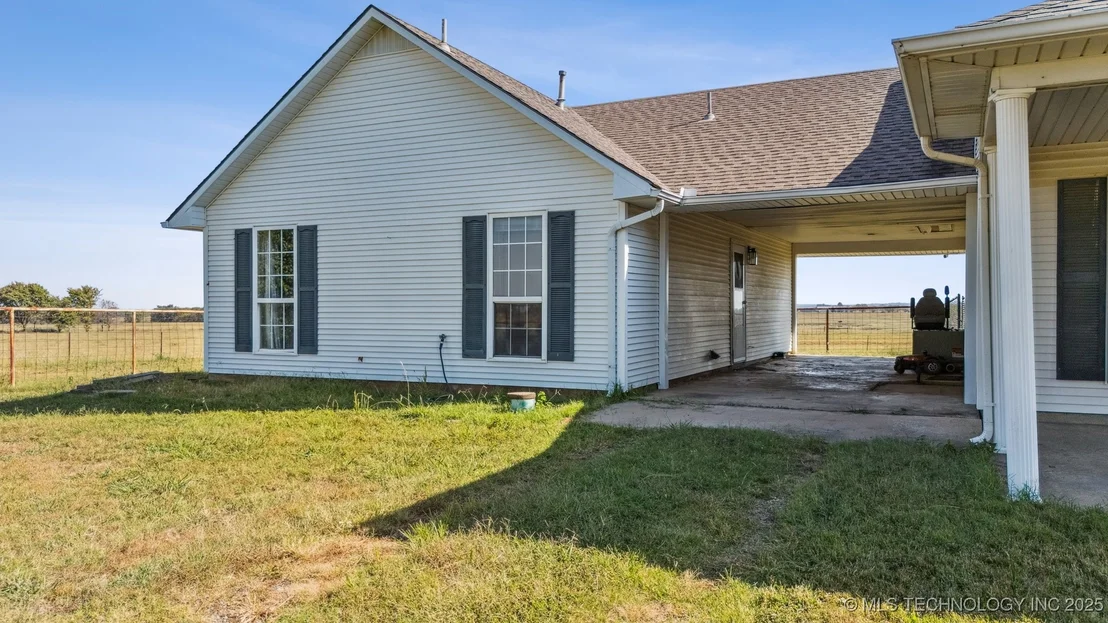 Photo of 109159 S 4210 Road