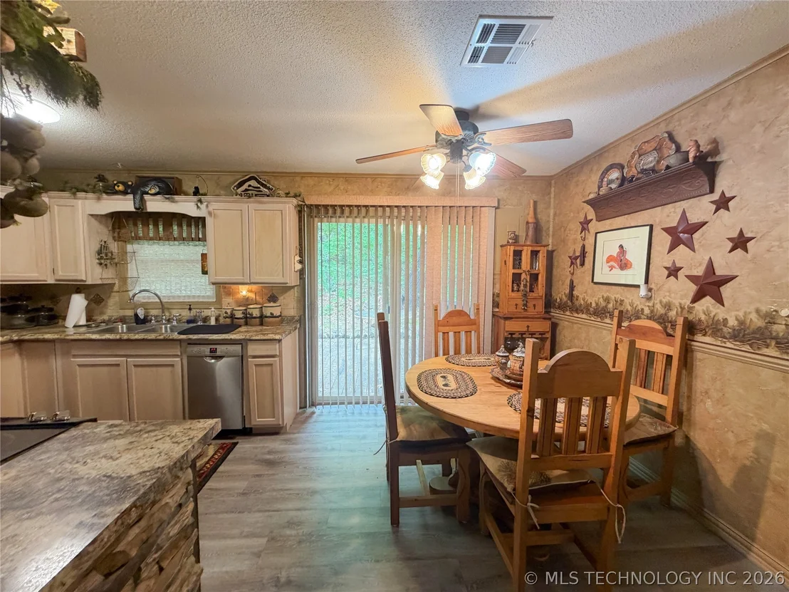 Photo of 445490 Indian Road