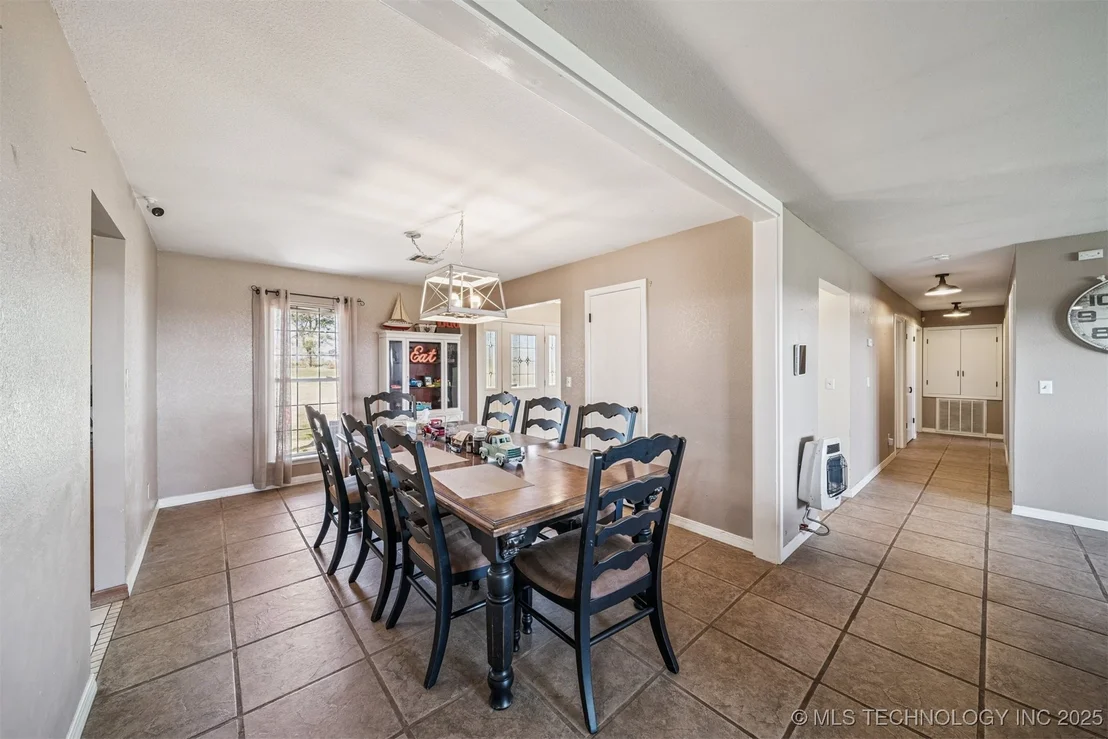 Photo of 109159 S 4210 Road