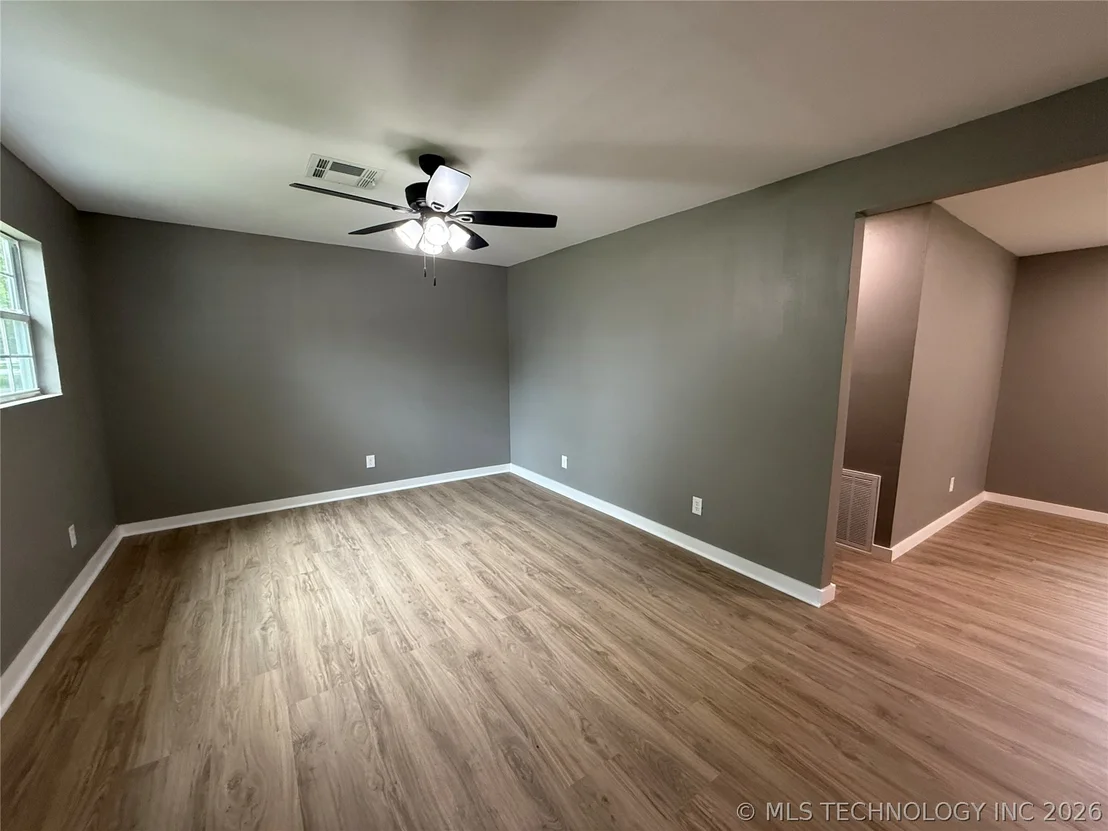 Photo of 702 6th Avenue