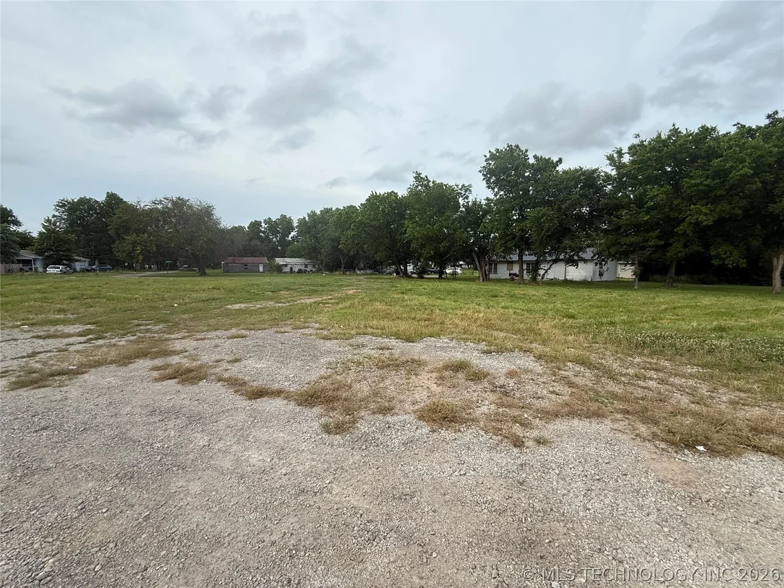 Photo of 100 W Cedar Street