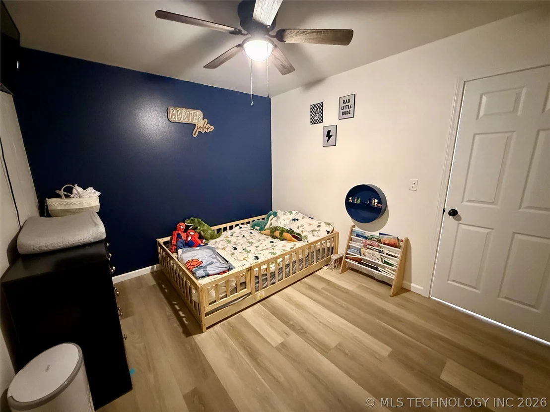 Photo of 989 Sequoyah Drive