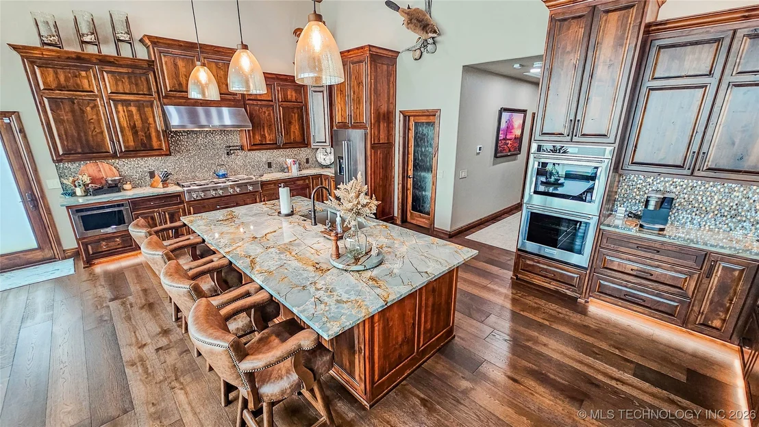Photo of 417188 Mockingbird Lane